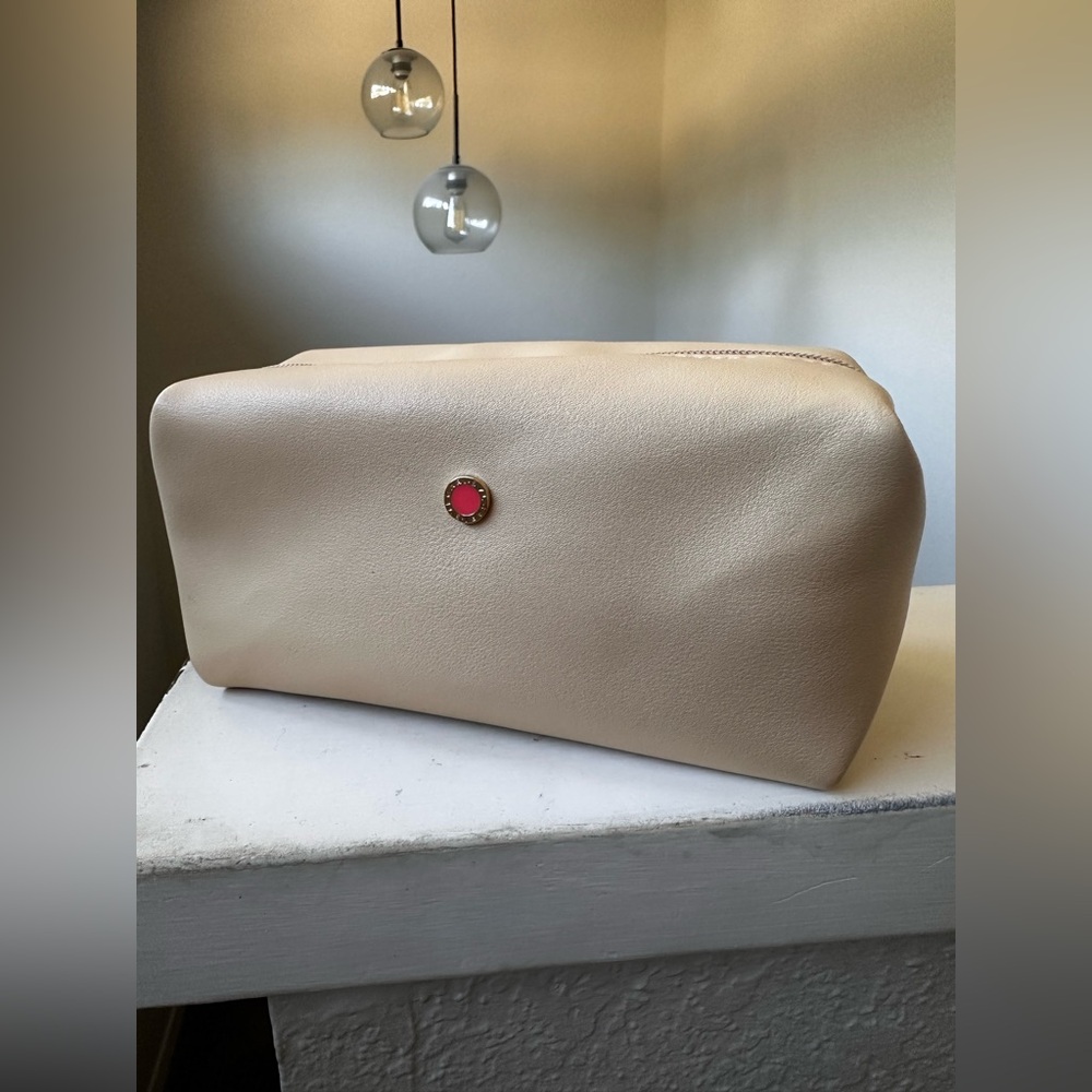 Bulgari x Emirates Cosmetic Travel Pouch + Amenity Kit